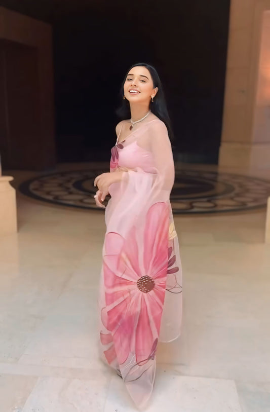 Quick-Wear Pink Color Georgette Saree: The Ultimate Blend of Comfort and Glamour