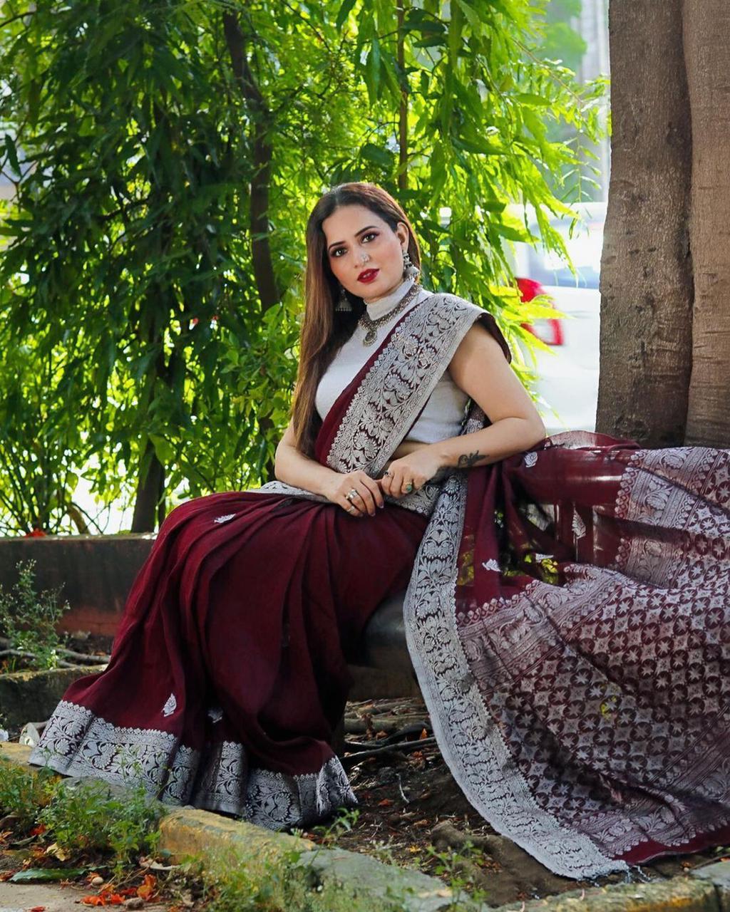 Stunning Maroon Color Kanjivaram Saree with Soft Silk Finish and Elegant Border