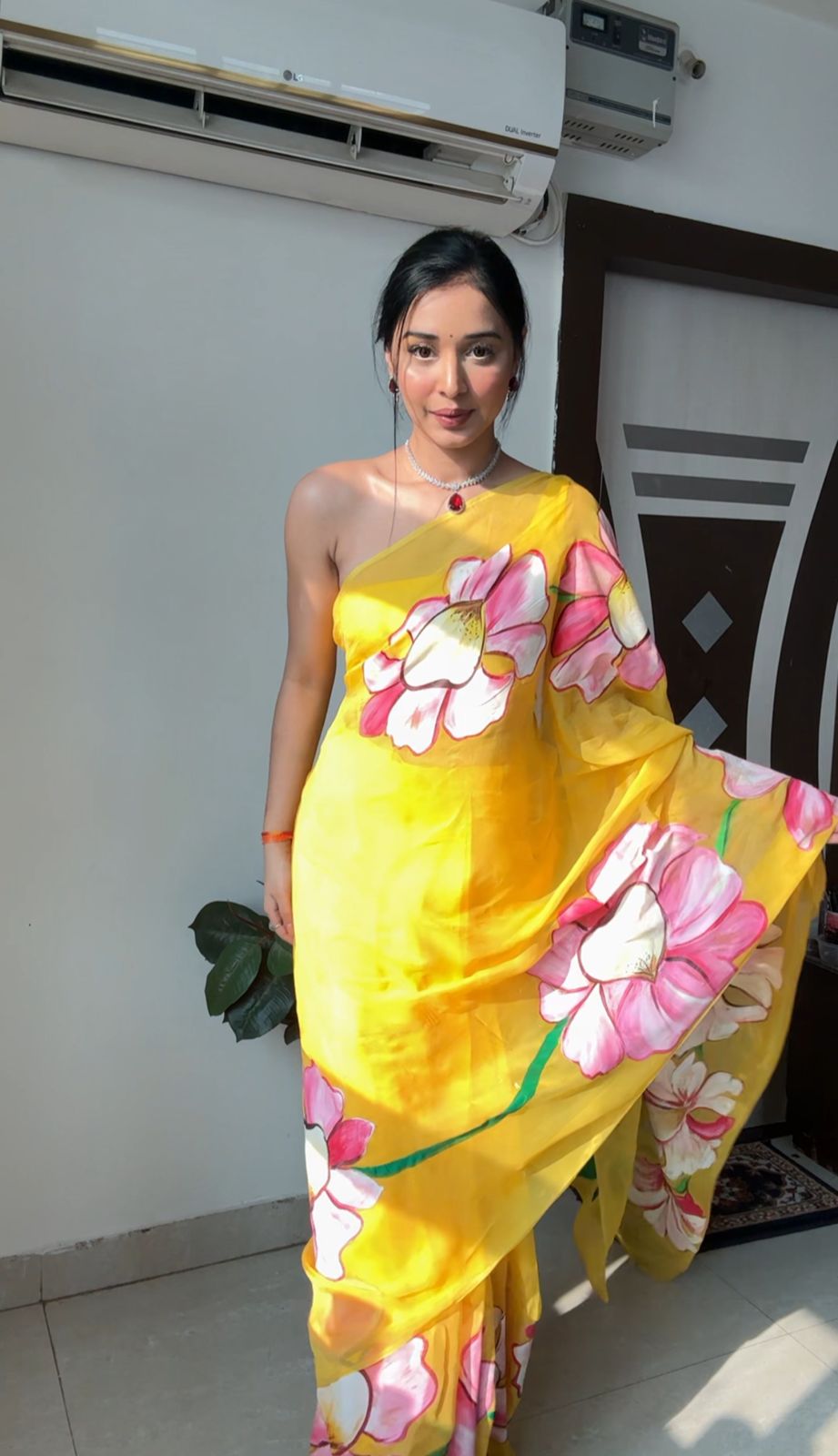 Elegant Yellow Organza Saree for One-Minute Wear: Perfect for Quick Style Transformations