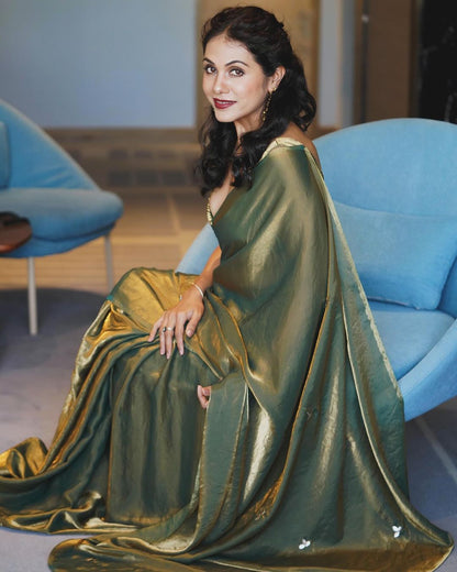 Exquisite Green Color Designer Silk Saree with Ready-to-Wear Stitched Blouse – Perfect for Every Occasion