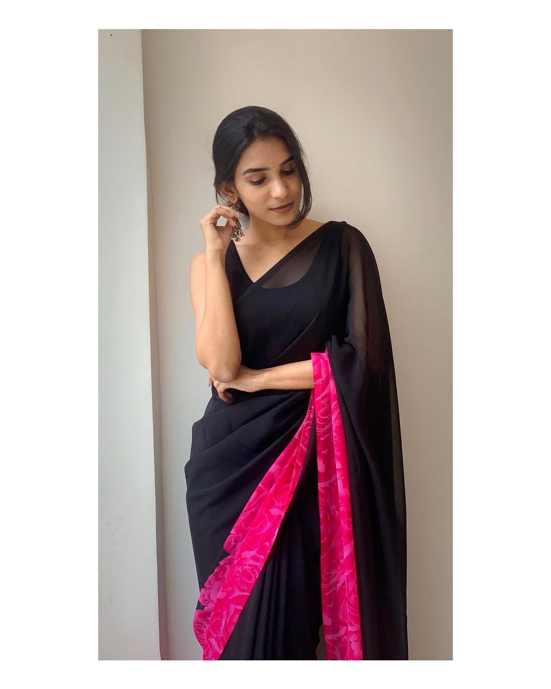 Sophisticated Black-Pink Georgette Silk Saree – Perfect for Celebrations