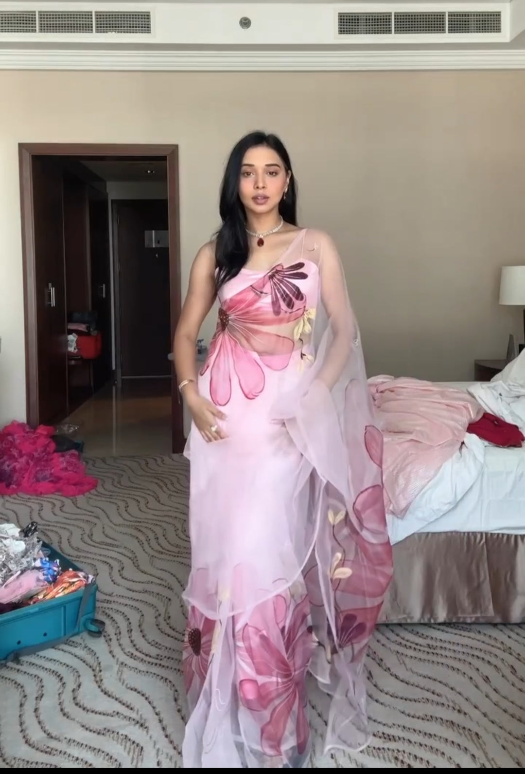 Quick-Wear Pink Color Georgette Saree: The Ultimate Blend of Comfort and Glamour