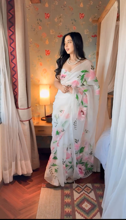 Effortless White Color Organza Saree: Perfect for Quick and Stylish Dressing