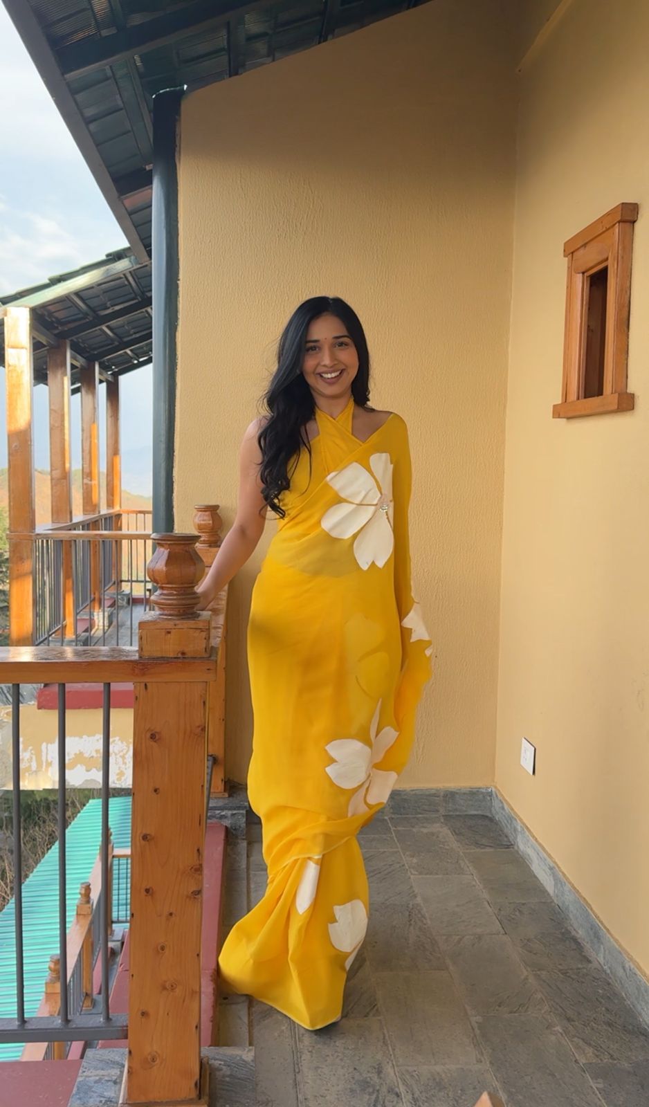 Elegant Yellow Color Georgette Saree: One Minute Wear, Maximum Impact