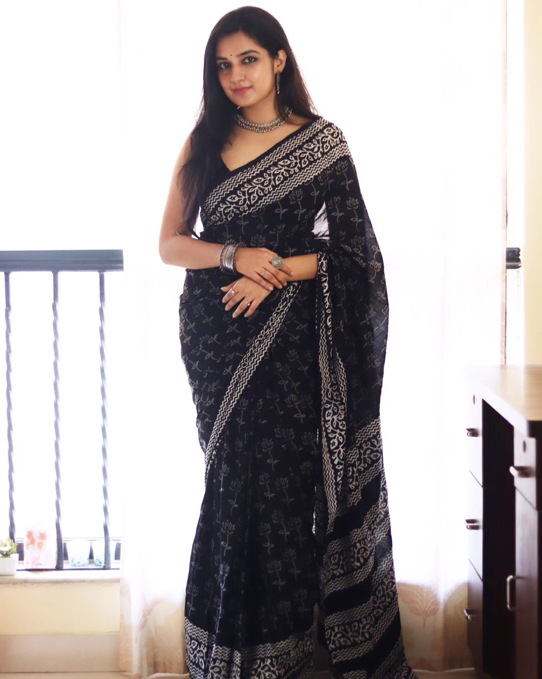 Beautifully Printed One-Minute Wear Black Color Cotton Saree for a Trendy, No-Hassle Look