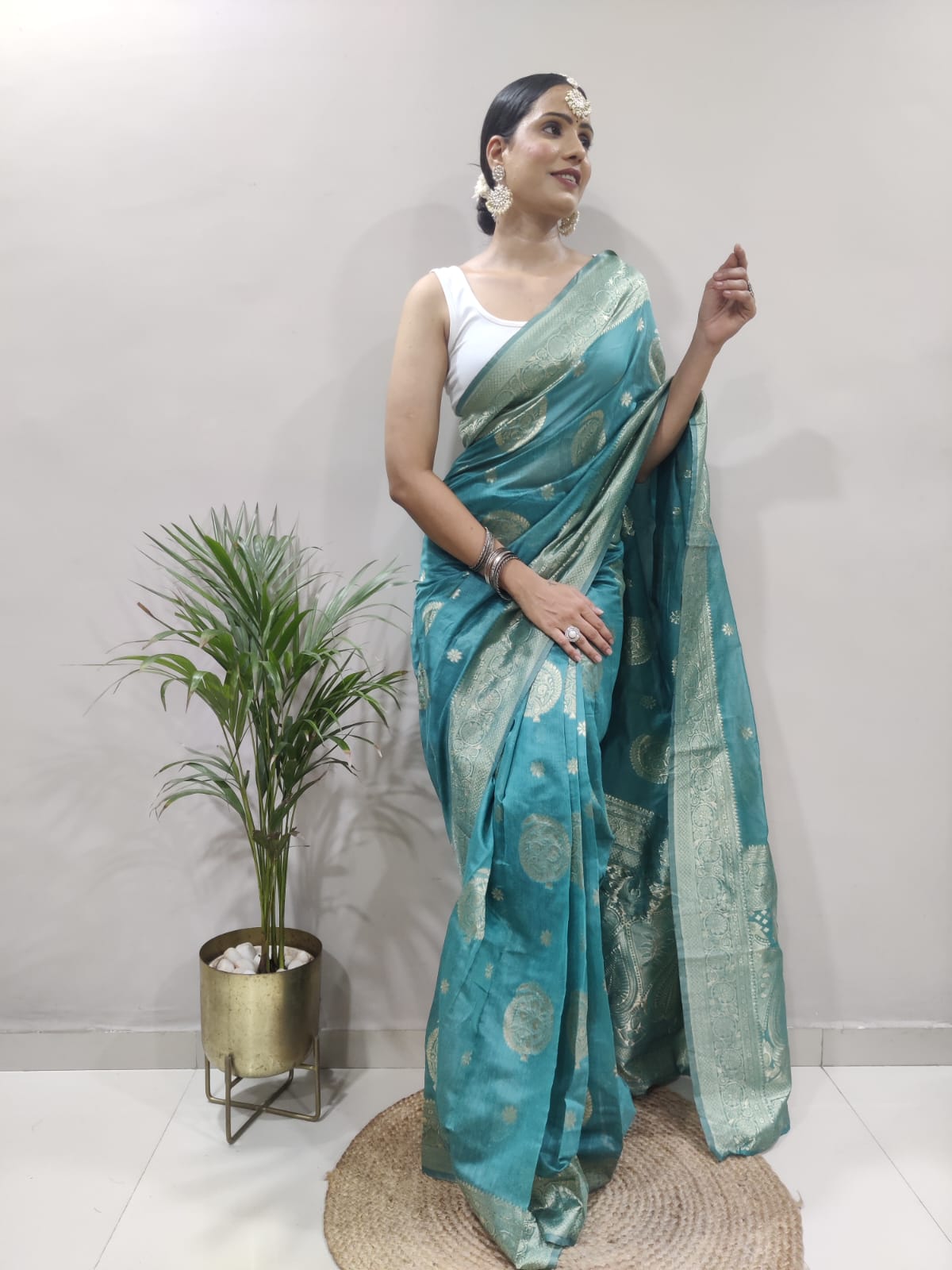 Stunning Sea Green Rama Kanjivaram Silk Saree - Perfect for Any Special Occasion