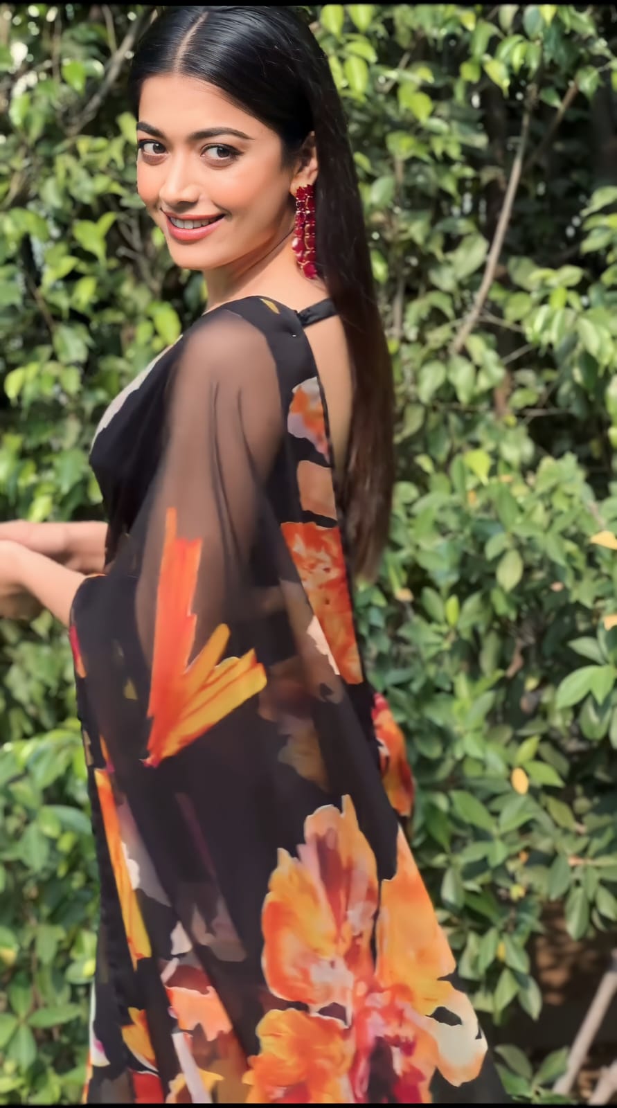 Black Georgette Printed Saree – Perfect Blend of Elegance and Comfort for Women