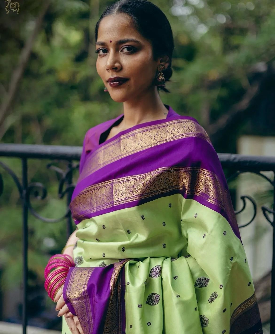 Graceful Pista Green Soft Silk Kanjivaram Saree with Complementary Matching Border Design