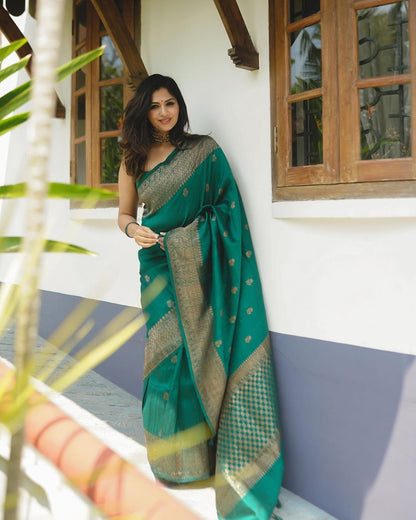 Stylish Green Color Soft Silk Kanjivaram Saree with Bold Matching Border Detail