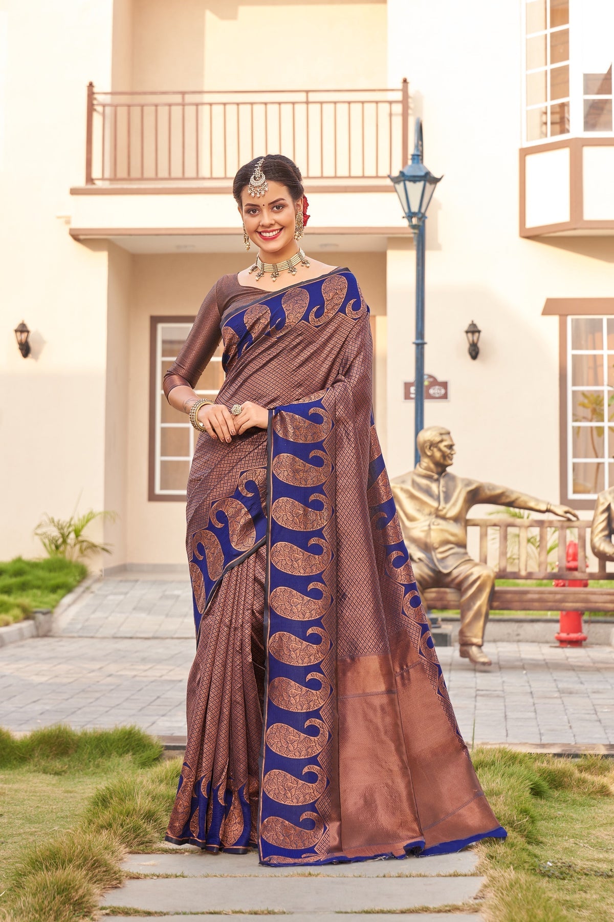 Elegant Blue Soft Silk Kanjivaram Saree with Matching Border for Special Occasions