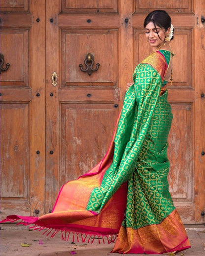 Traditional Green Kanjivaram Silk Saree with Matching Border for Festive Occasions