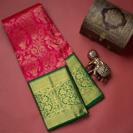 Exquisite Red Kanjivaram Saree with Eye-Catching Pallu and Matching Border