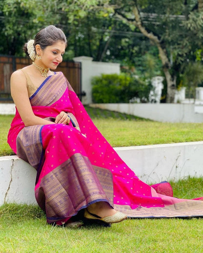 Elegant Pink Saree with Golden Motifs and Contrasting Designer Pallu