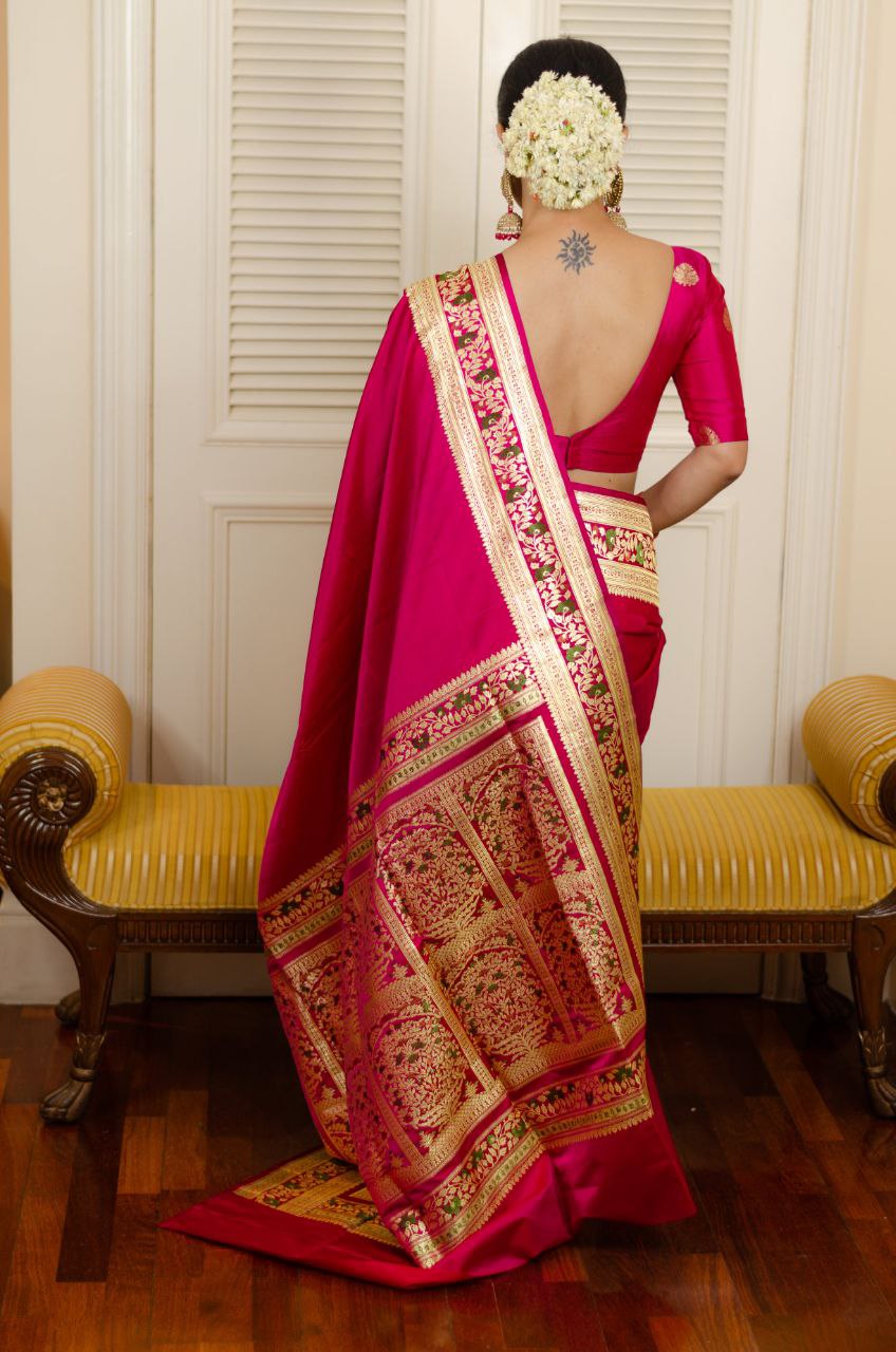 Elegant Red Soft Silk Kanjivaram Saree with Stunning Matching Border Design