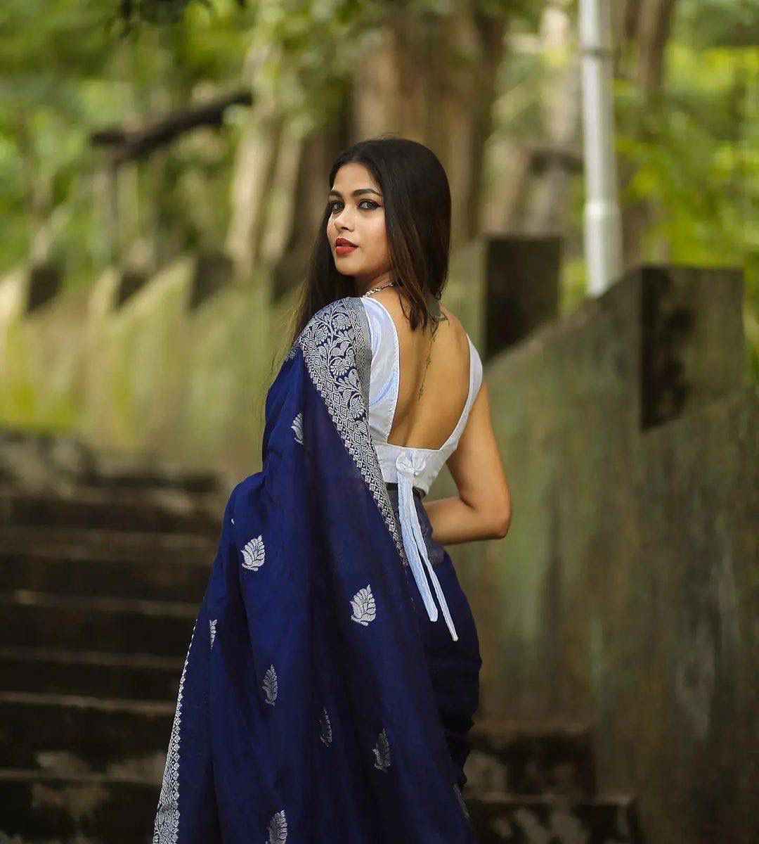 Stunning Blue Color Kanjivaram Saree with Soft Silk Finish and Elegant Border