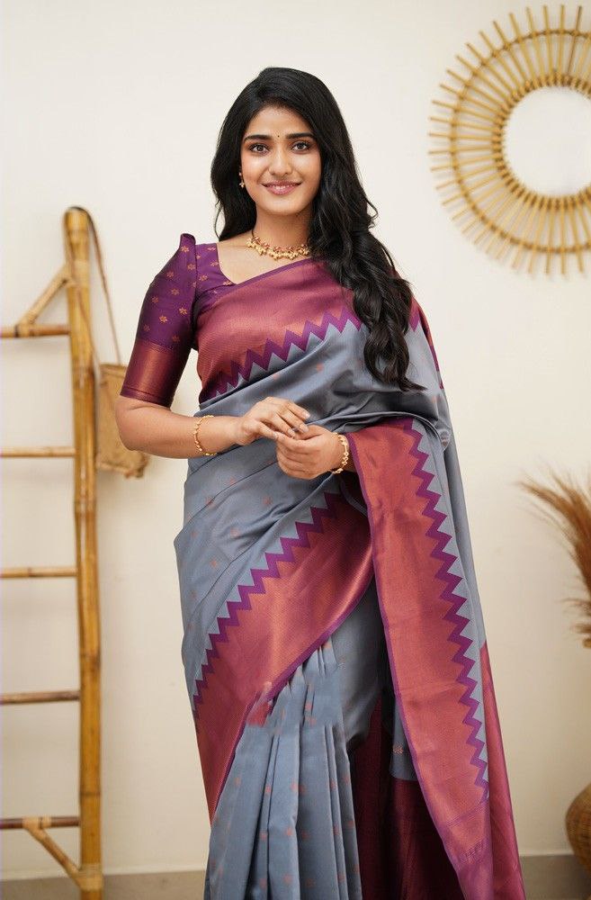 Stunning Grey Soft Silk Kanjivaram Saree with Attractive Zigzag Border Highlights