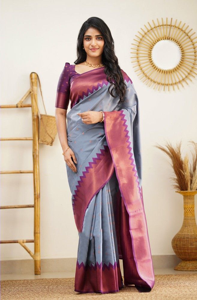 Stunning Grey Soft Silk Kanjivaram Saree with Attractive Zigzag Border Highlights