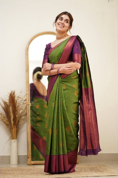 Pure Soft Silk Green Kanjivaram Saree with Attractive Designer Border