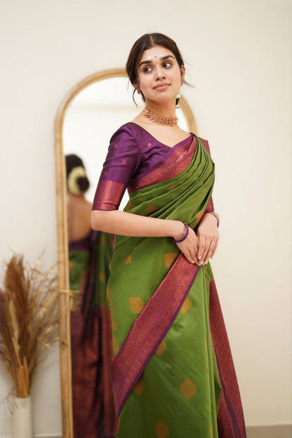 Pure Soft Silk Green Kanjivaram Saree with Attractive Designer Border