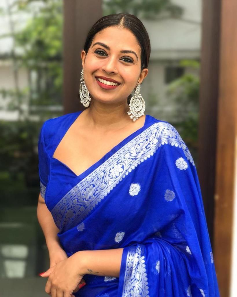 Timeless Beauty: Royal Blue Silk Saree with Stunning Silver Borders