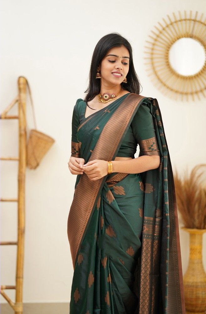 Timeless Green Soft Kanjivaram Saree with Gorgeous Matching Border for Every Occasion