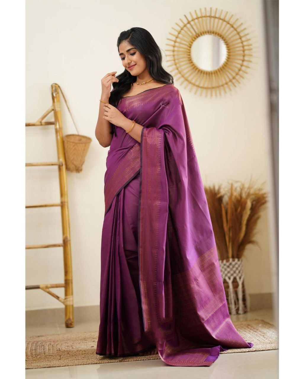 Elegant Magenta Color Kanjivaram Silk Saree with Stunning Matching Border for Festive Looks