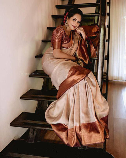 Exclusive Rosy Brown Kanjivaram Saree with a Luxe Border Finish