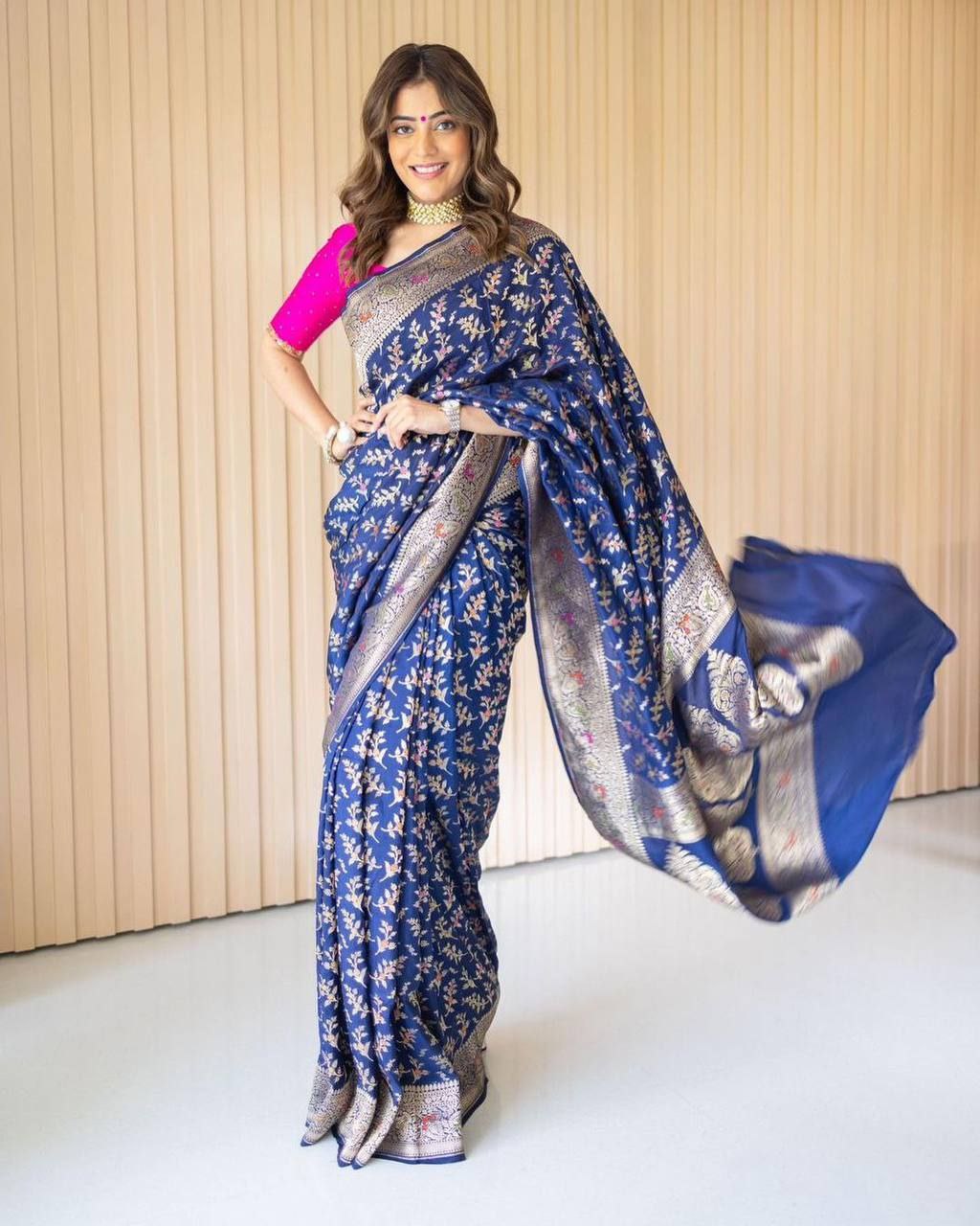 Mesmerizing Blue Kanjivaram Saree Featuring Elegant Design and Detailed Pallu