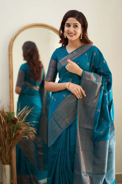 Royal Grace With Firozi Kanjivaram Silk Saree with Traditional Weaves