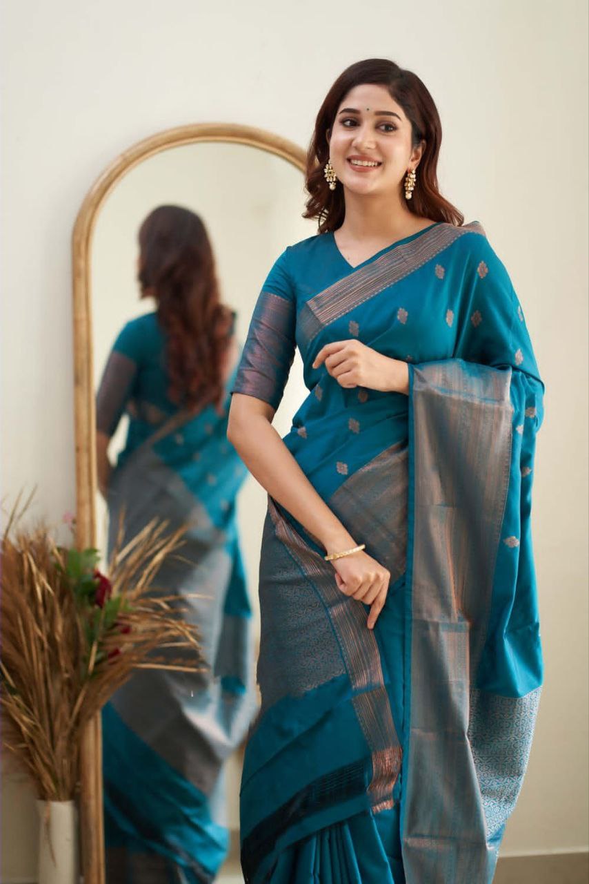 Royal Grace With Firozi Kanjivaram Silk Saree with Traditional Weaves