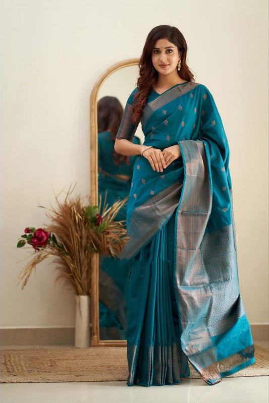 Royal Grace With Firozi Kanjivaram Silk Saree with Traditional Weaves