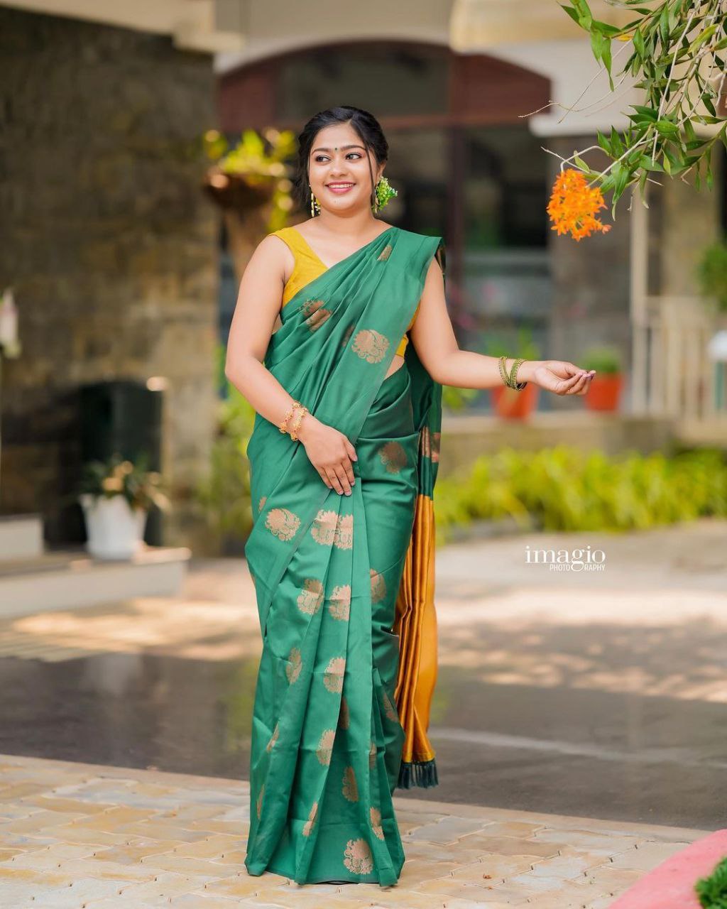 Elegant Rama Kanjivaram Saree in Soft Silk with Contrasting Matching Border